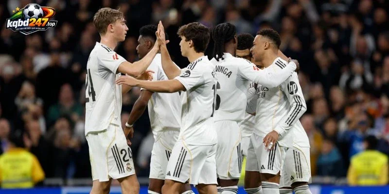 Real Madrid bộc lộ điểm yếu trong chuyển trạng thái